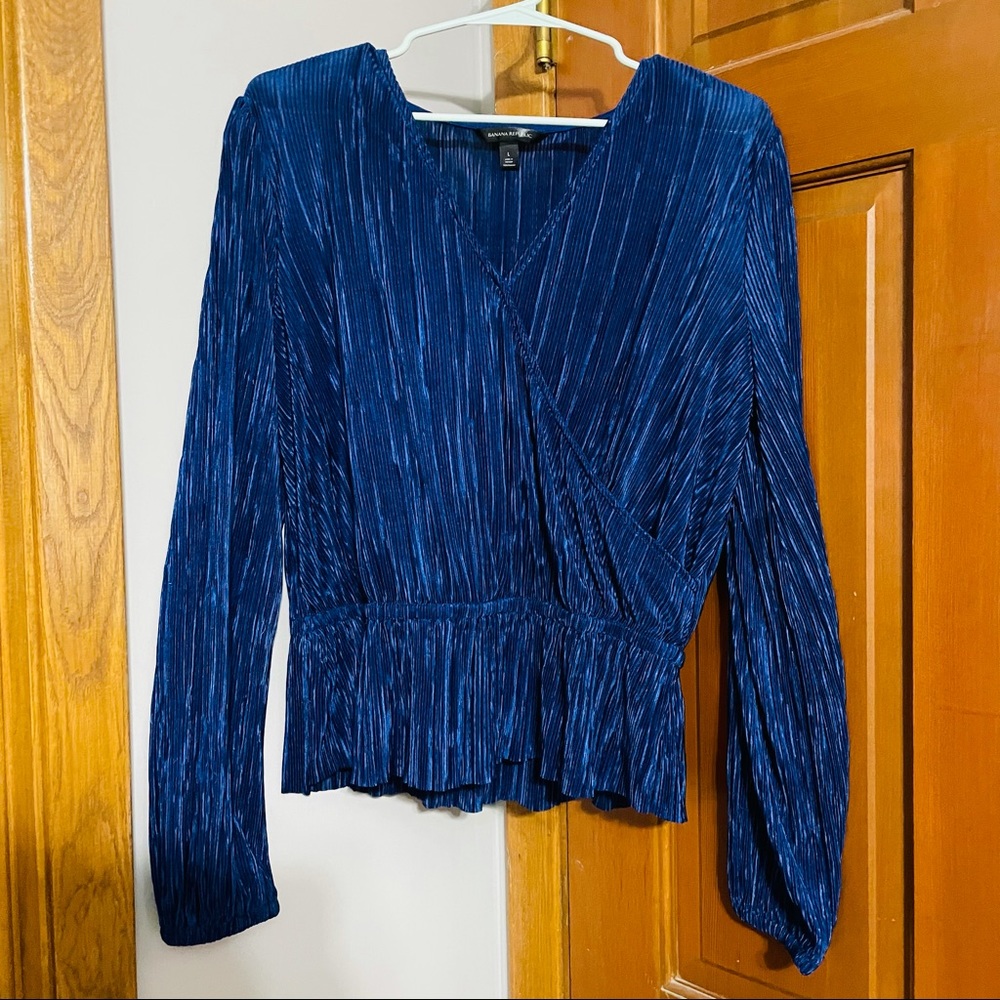 Banana Republic BRAND NEW BLOUSE SIZE L